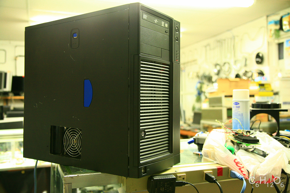 IMAGE: http://www.guvmentcheese.com/jd0gg/mod/kodak/1137-4072.jpg