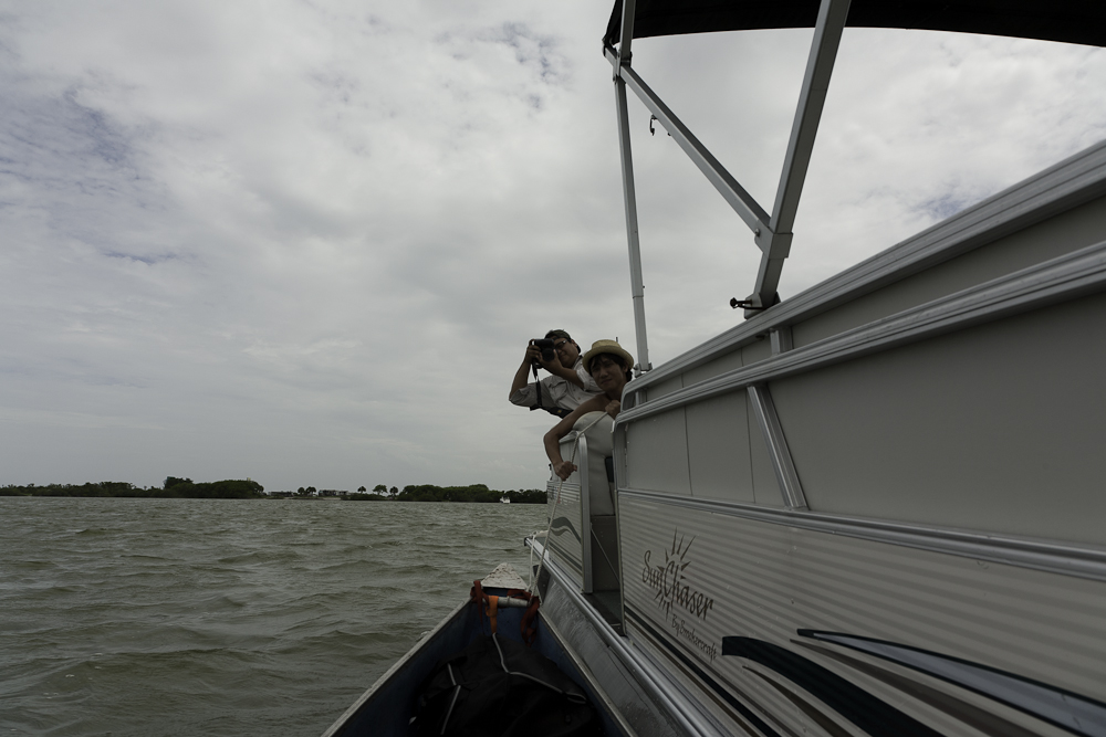 IMAGE: http://www.guvmentcheese.com/jd0gg/photos/atlaunch/1137-0156.jpg