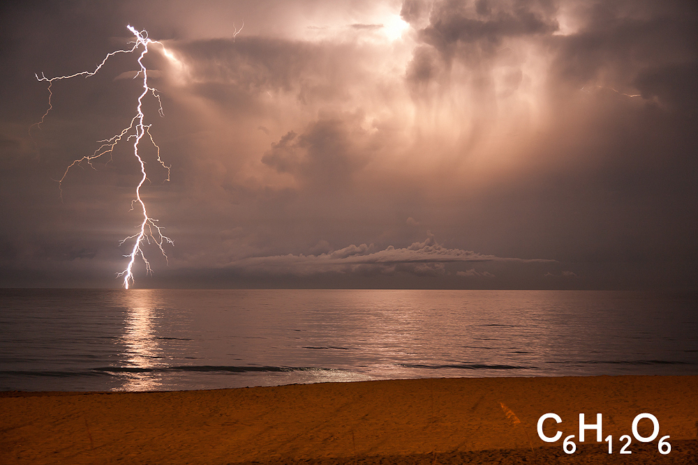 IMAGE: http://www.guvmentcheese.com/jd0gg/photos/lightning/1137clw-1212.jpg