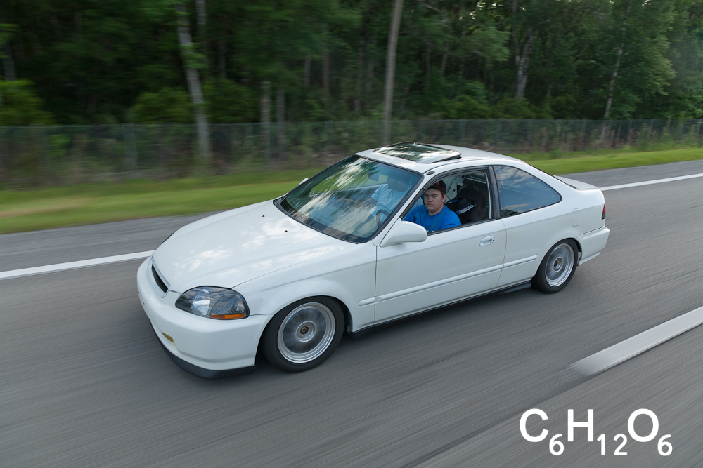 IMAGE: http://www.guvmentcheese.com/jd0gg/photos/v2lab/1137-5685.jpg