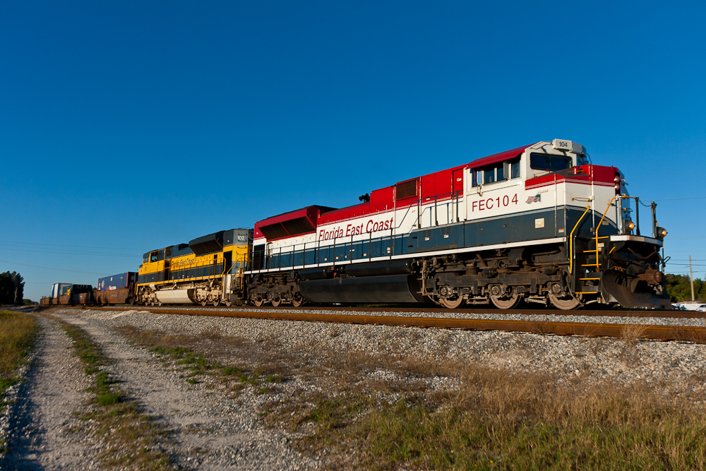 IMAGE: http://www.guvmentcheese.com/jd0gg/trainstuff/1137lw-7509-3.jpg