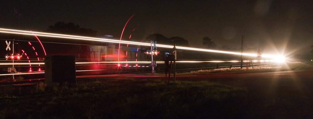 IMAGE: http://www.guvmentcheese.com/jd0gg/trainstuff/micco/1137lw-4823.jpg